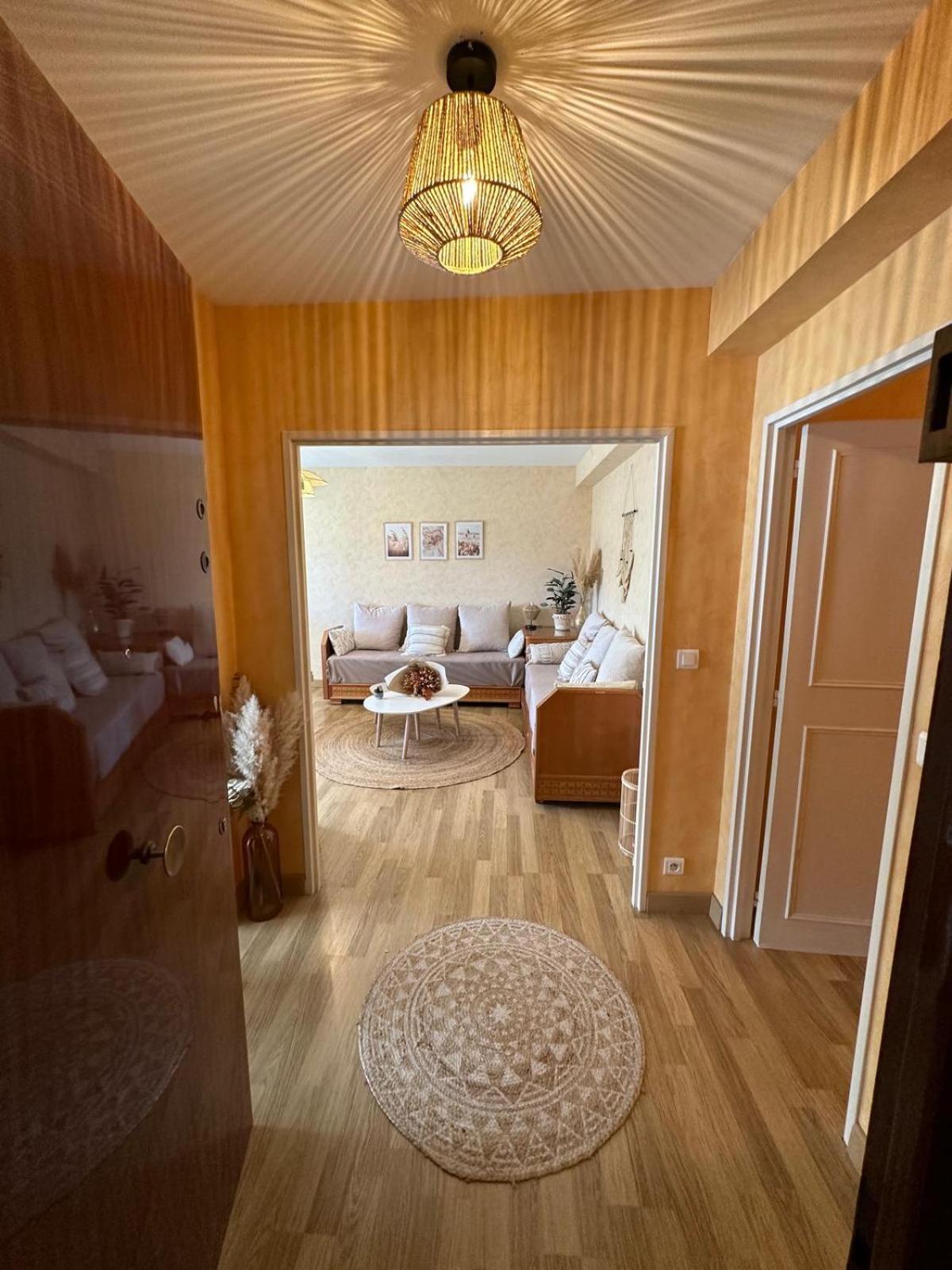 Apartamento Spacieux 2 65m2 Climatise Au Village Medieval Entre Et Antibes Villeneuve-Loubet