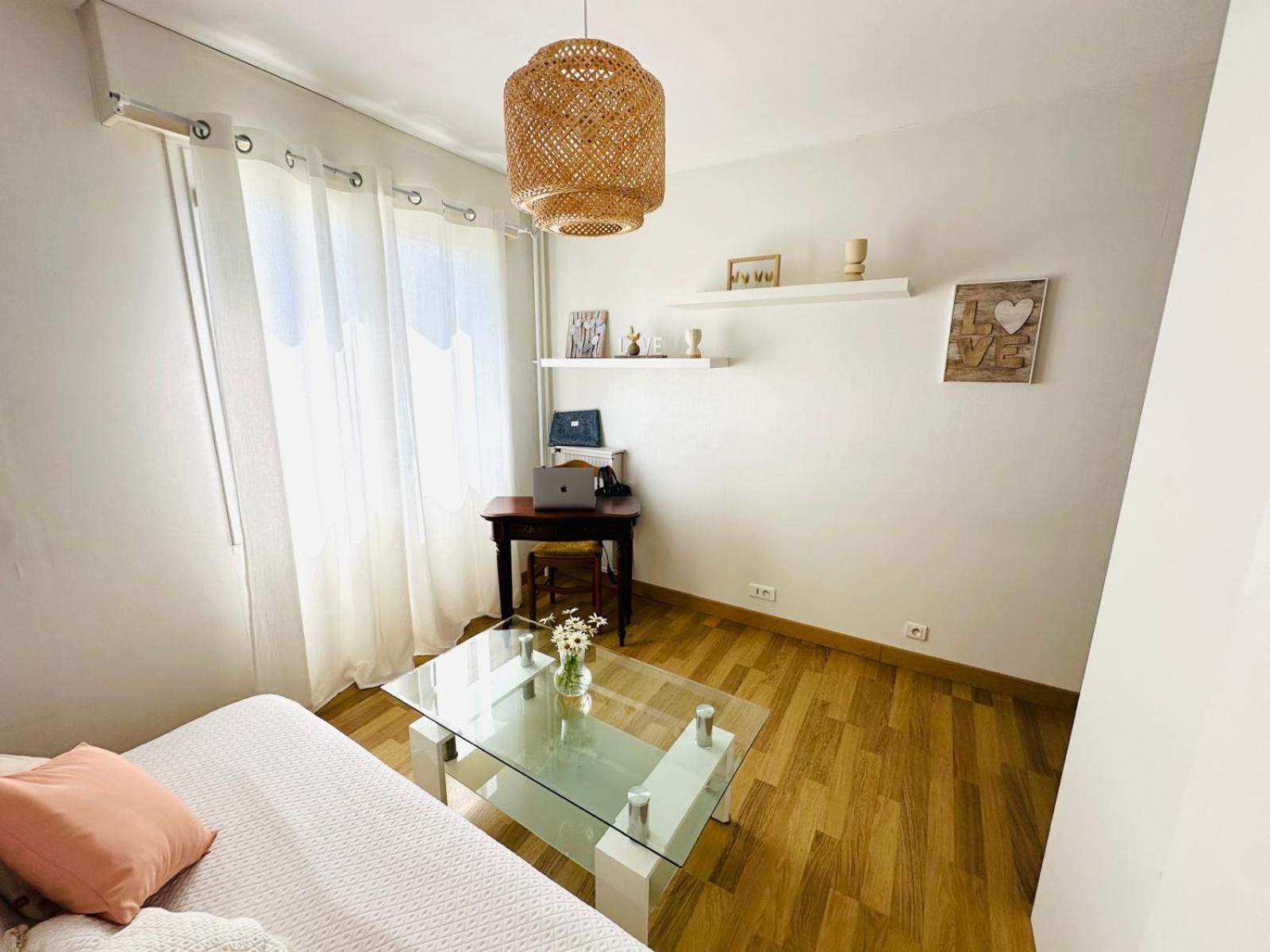 Spacieux 2 65m2 Climatise Au Village Medieval Entre Et Antibes Apartamento Villeneuve-Loubet