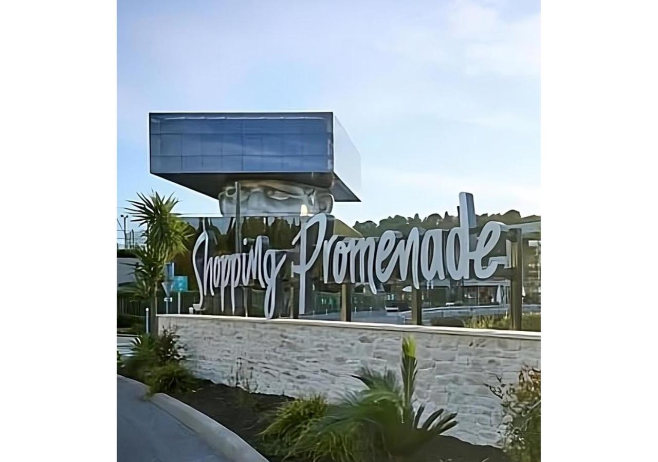 Appartement Spacieux 2 65m2 Climatise Au Village Medieval Entre Et Antibes Villeneuve-Loubet