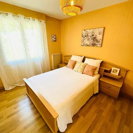 Spacieux 2 Chambres 65M2 Climatise Au Village Medieval Entre Nice Et Antibes Villeneuve-Loubet Exterior photo